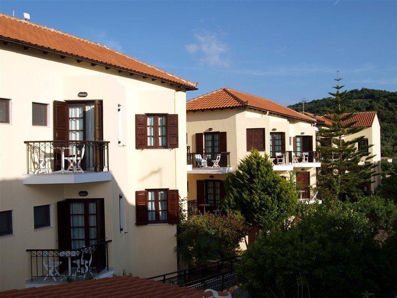 Kalidon Beach Hotel Kokkari Exterior photo